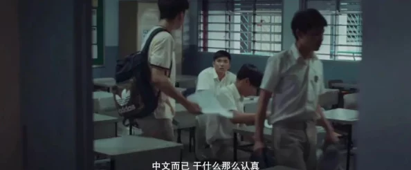 高h禁伦餐桌上的肉伦这是一部描写家庭成员之间不伦之恋的小说，以餐桌为背景，充满了情欲与禁忌的张力